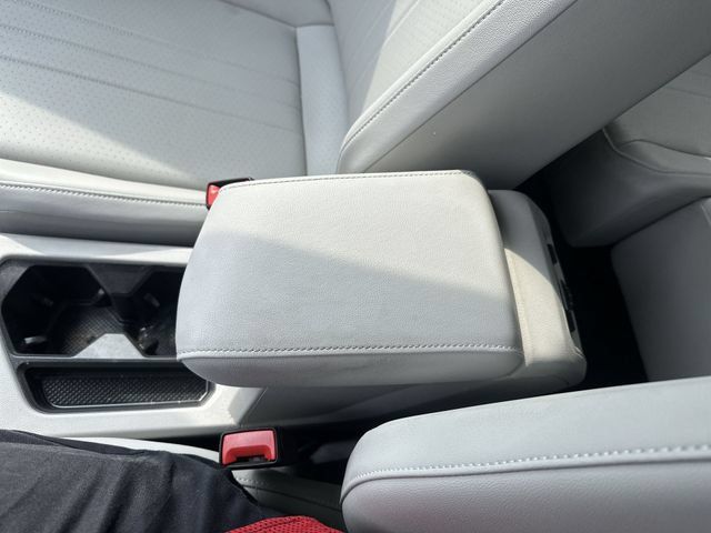 Used 2023 Volkswagen Tiguan SE FWD image 25