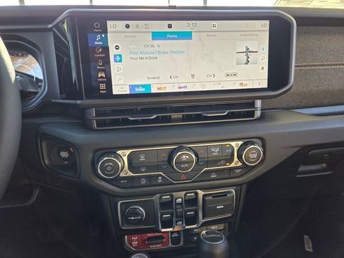 New 2026 Jeep Gladiator Willys AWD/4WD image 23