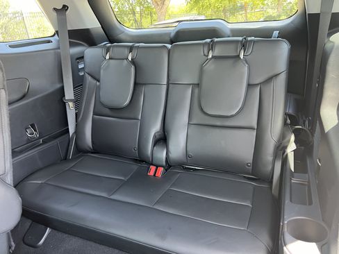 Used 2022 Ford Explorer XLT w/ Equipment Group 202A RWD image 31