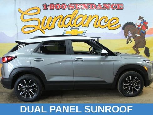 Used 2025 Chevrolet TrailBlazer ACTIV w/ Convenience Package AWD/4WD image 1