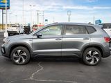 Used 2024 Volkswagen Taos SE image 4