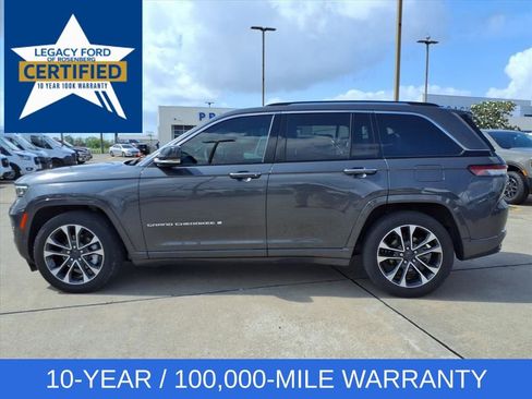 Used 2022 Jeep Grand Cherokee Overland w/ Luxury Tech Group IV AWD/4WD image 3