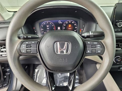 Used 2023 Honda Accord EX image 30