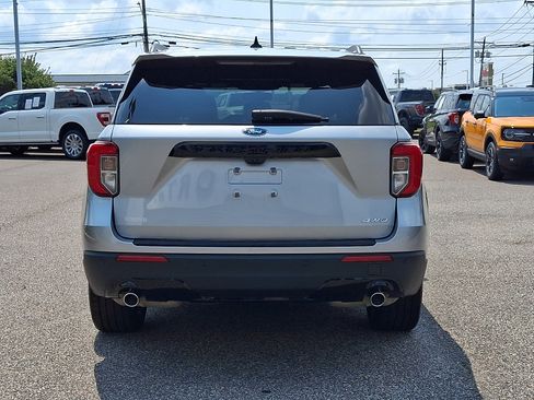 Used 2023 Ford Explorer ST-Line AWD/4WD image 9