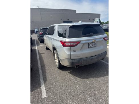 Used 2019 Chevrolet Traverse LS w/ LPO, Floor Liner Package FWD image 5