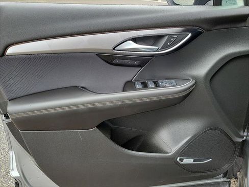 Used 2025 Buick Envision Sport Touring AWD/4WD image 10