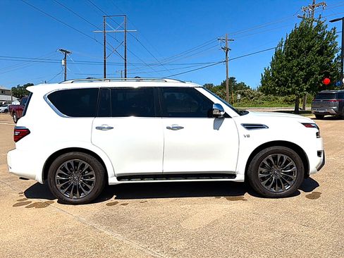 Used 2021 Nissan Armada Platinum w/ Captain's Chairs Package RWD image 4