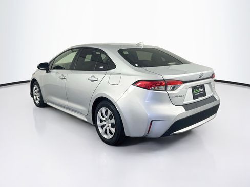 Used 2022 Toyota Corolla LE FWD image 5
