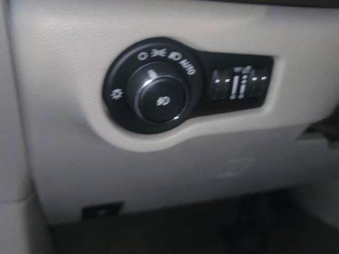 Used 2019 Chrysler Pacifica Touring-L Plus w/ Advanced Safetytec Group image 27