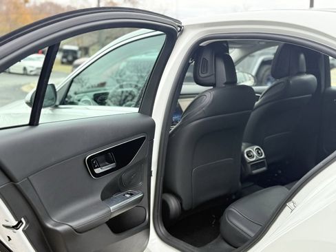 Used 2022 Mercedes-Benz C 300 Sedan image 21