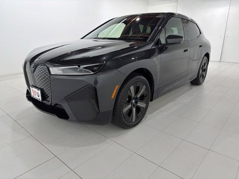 Used 2025 BMW iX xDrive50 w/ Premium Package image 1