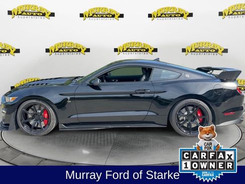 Used 2021 Ford Mustang Shelby GT500 w/ Carbon Fiber Track Pack RWD image 2