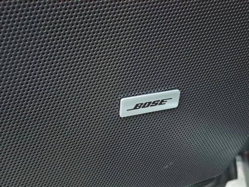 Used 2025 Cadillac XT6 Luxury FWD image 14