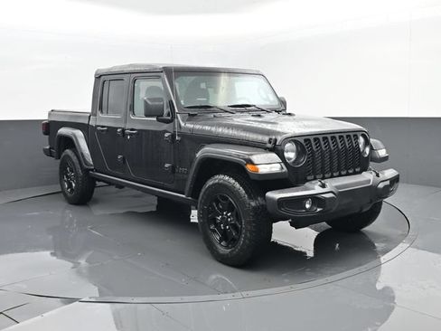 Used 2022 Jeep Gladiator Sport AWD/4WD image 3