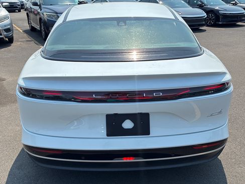 Used 2024 Lucid Air Touring AWD/4WD image 5