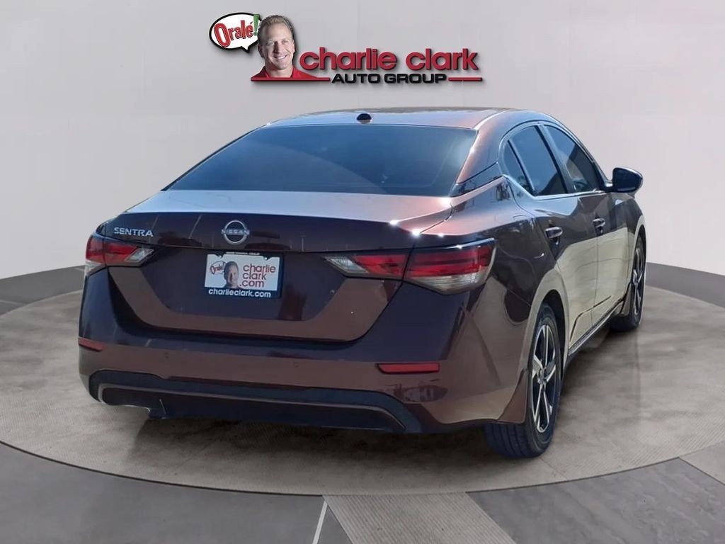 Used 2025 Nissan Sentra SV w/ All-Weather Package FWD image 5