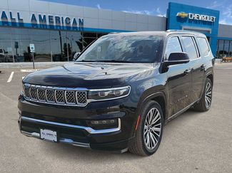 Used 2023 Jeep Grand Wagoneer Series III AWD/4WD video 1