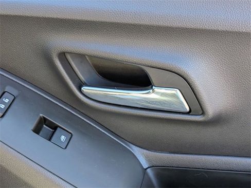 Used 2020 Chevrolet Trax LT w/ Driver Confidence Package image 34