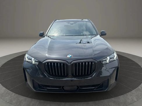 Used 2024 BMW X5 xDrive40i w/ Premium Package AWD/4WD image 8