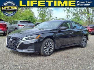 Used 2025 Nissan Altima 2.5 SV FWD video 1
