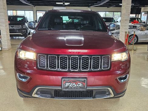 Used 2017 Jeep Grand Cherokee Limited AWD/4WD image 2