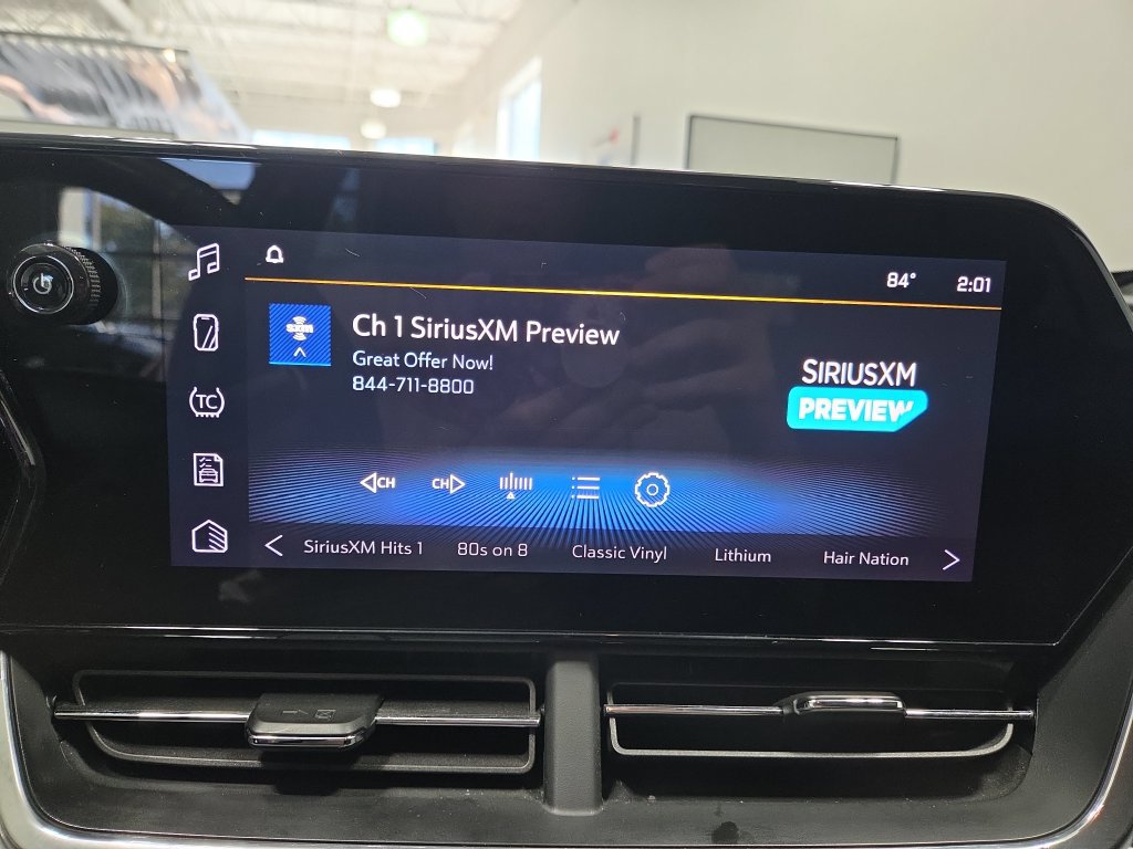 Used 2025 Chevrolet Trax LT w/ LT Convenience Package FWD image 36