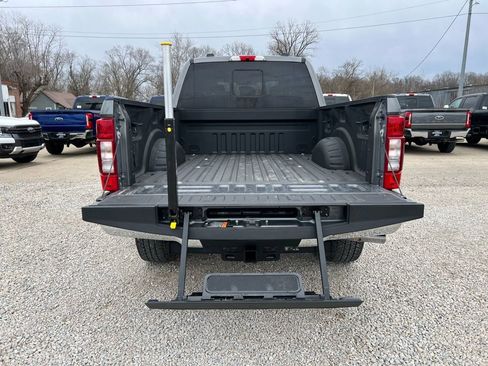 Used 2022 Ford F250 Lariat w/ Lariat Ultimate Package image 17