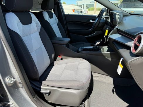 New 2026 Chevrolet Trax RS w/ Driver Confidence Package FWD image 31