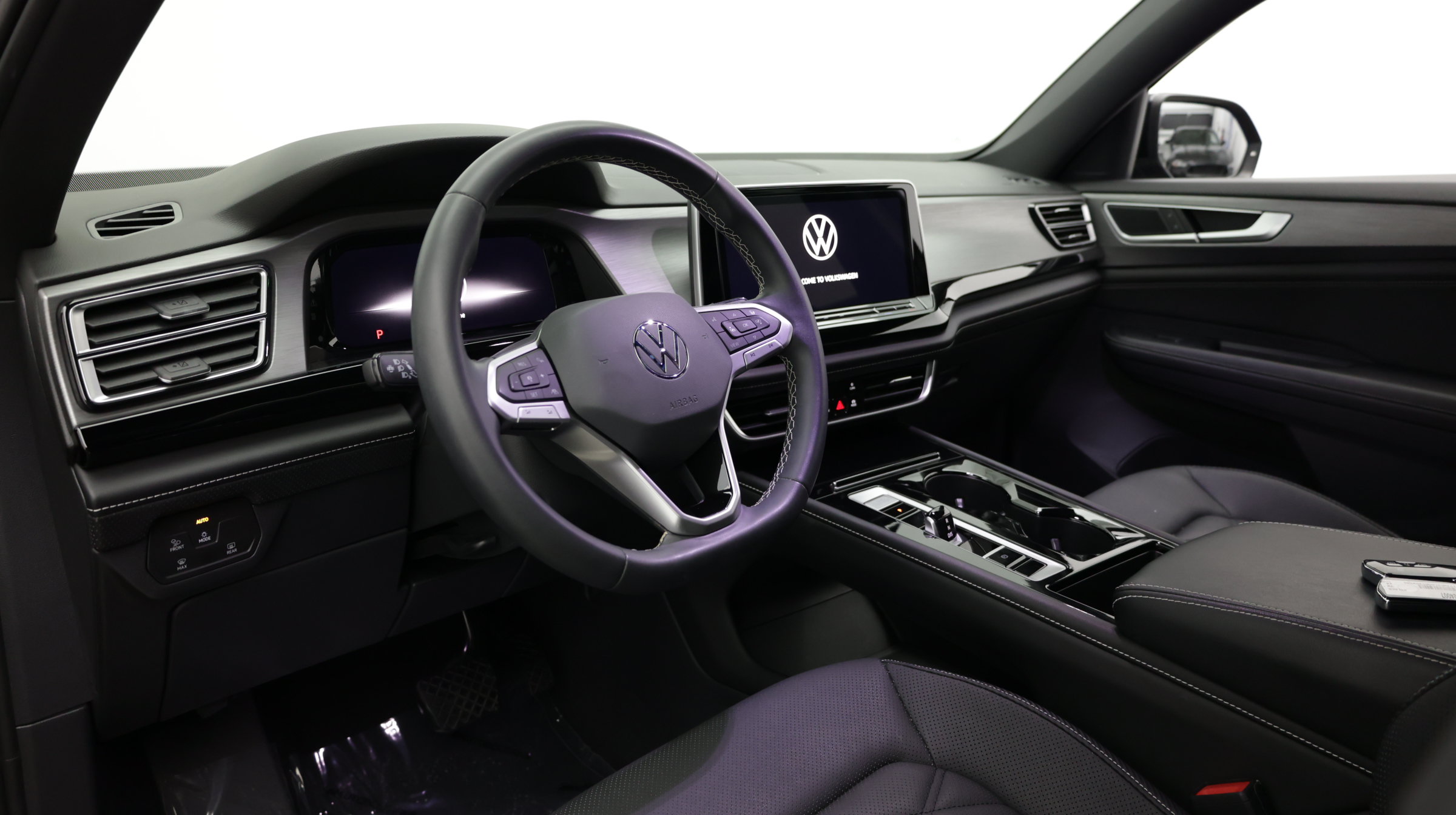 Used 2024 Volkswagen Atlas Cross Sport SE w/ Black Wheel Package FWD image 11