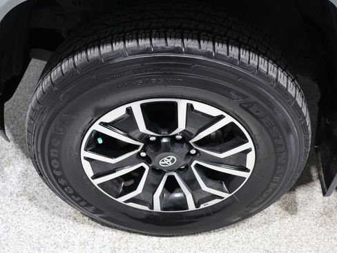 Certified 2022 Toyota Tacoma TRD Sport image 10