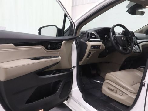 Used 2024 Honda Odyssey Touring image 10