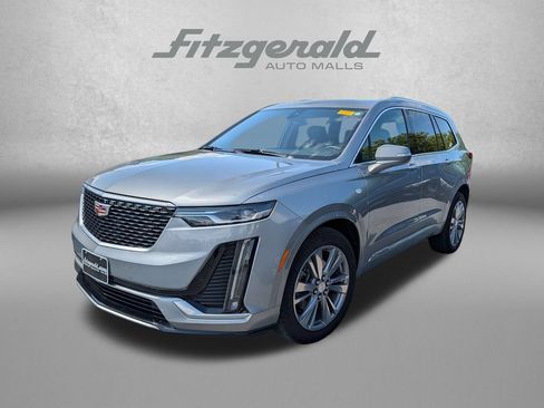 Certified 2025 Cadillac XT6 Premium Luxury AWD/4WD image 3