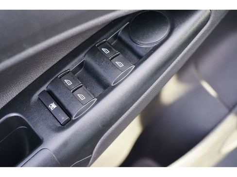 Used 2018 Ford Transit Connect XL image 16