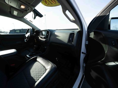 Used 2018 Chevrolet Colorado Z71 image 25