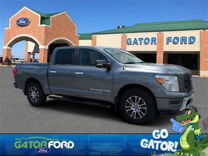Used 2020 Nissan Titan SV w/ Accessory Utility Package