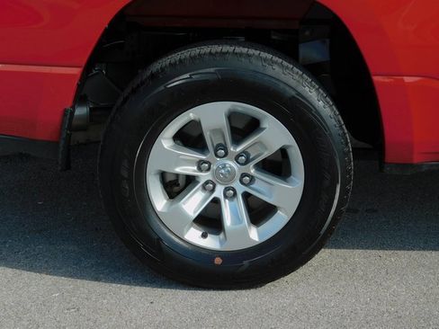 Used 2024 RAM 1500 Laramie image 11