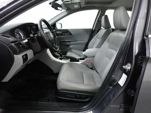 Used 2017 Honda Accord EX-L image 12