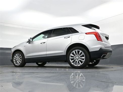 Used 2017 Cadillac XT5 Platinum image 28