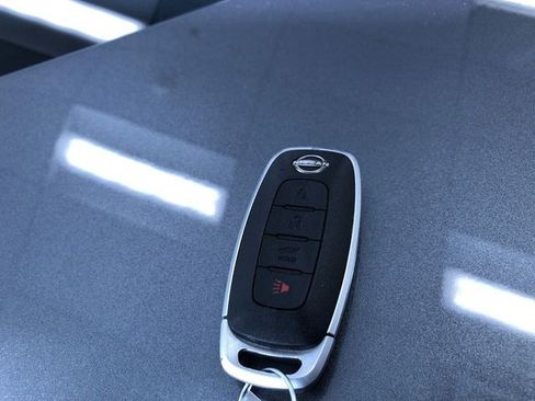 Used 2025 Nissan Sentra S image 31