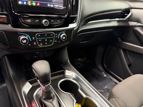 Used 2021 Chevrolet Traverse LT FWD image 26