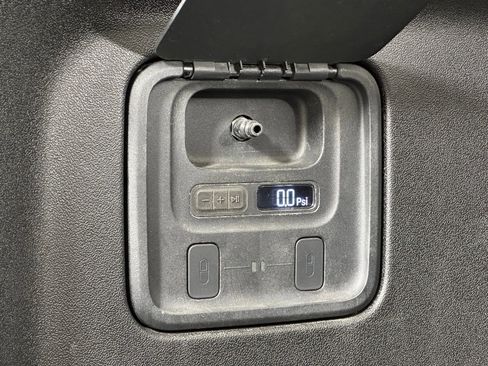 Used 2024 Rivian R1T Adventure image 29