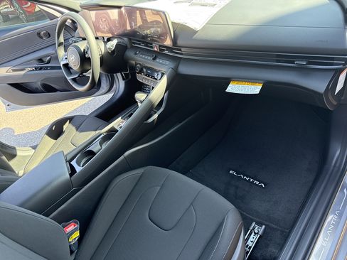New 2026 Hyundai Elantra Sport image 17