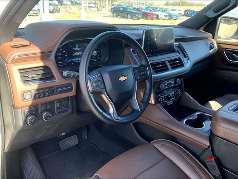 Used 2024 Chevrolet Tahoe High Country w/ Premium Package image 17