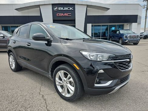 Used 2023 Buick Encore GX Preferred w/ Cold Weather Comfort Package AWD/4WD image 1