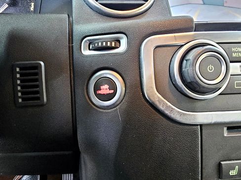 Used 2016 Land Rover LR4 HSE LUX image 36