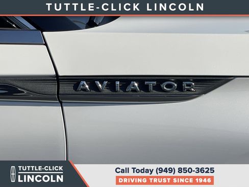 Certified 2022 Lincoln Aviator Reserve w/ Equipment Group 201A image 8