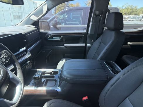 Used 2023 GMC Sierra 1500 SLT w/ SLT Premium Plus Package RWD image 6