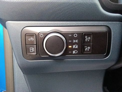 New 2025 Ford Maverick XL image 17