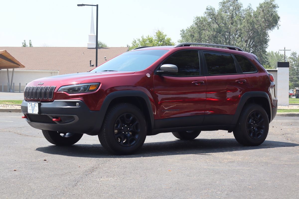 Used 2020 Jeep Cherokee Trailhawk w/ Comfort/Convenience Group AWD/4WD image 11