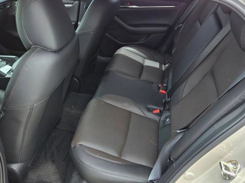 Used 2026 MAZDA MAZDA3 2.5 S Hatchback w/ Premium Pkg FWD image 11